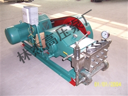 W3075高壓(ya)往複泵(beng)